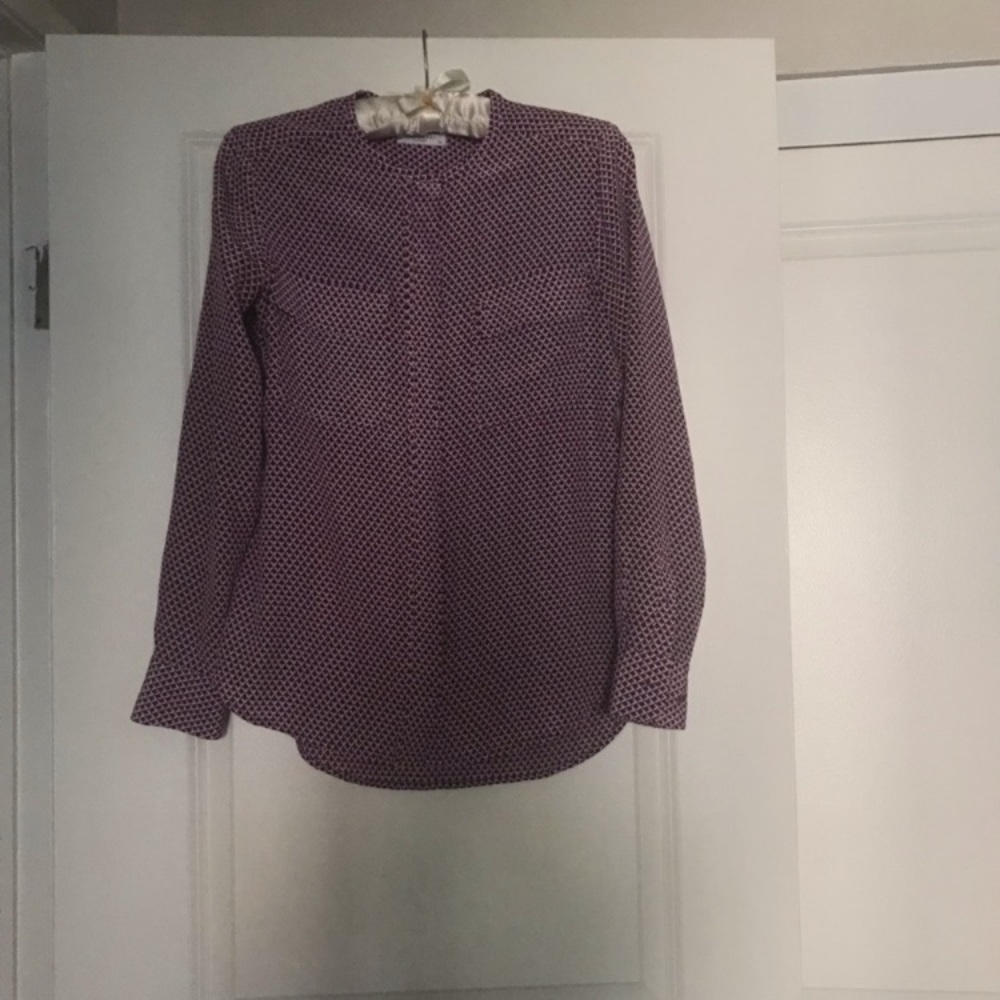 Equipment pattern purple blouse